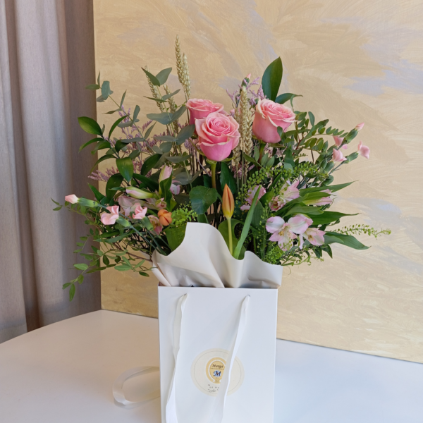 Caja de rosas para el día de la madre, flores para el día de la madre, marga boutique floral